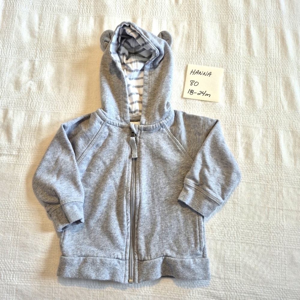 Hanna Andersson girls size 80 or 18-24 months gray hoodie with ears has hole